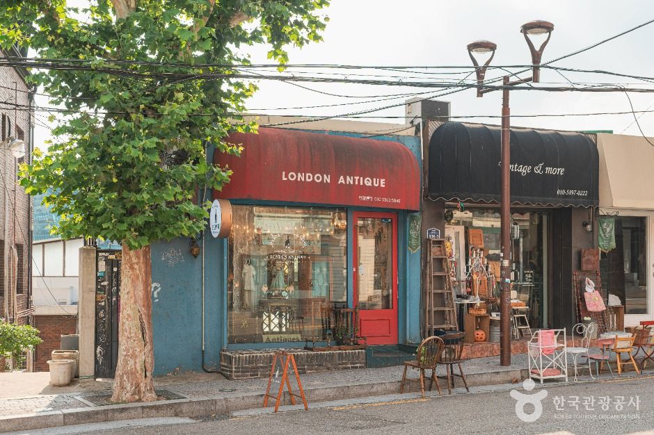 이태원 앤틱 가구거리