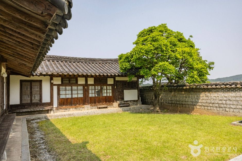 충북 문화시설 운보의 집
