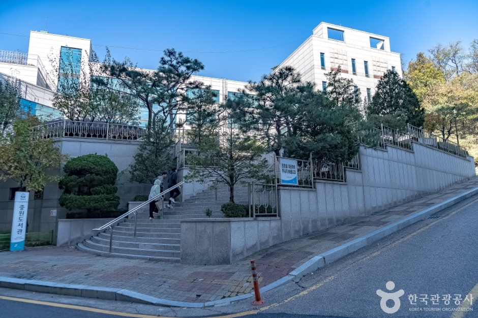 경기 문화시설 성남시 중원도서관