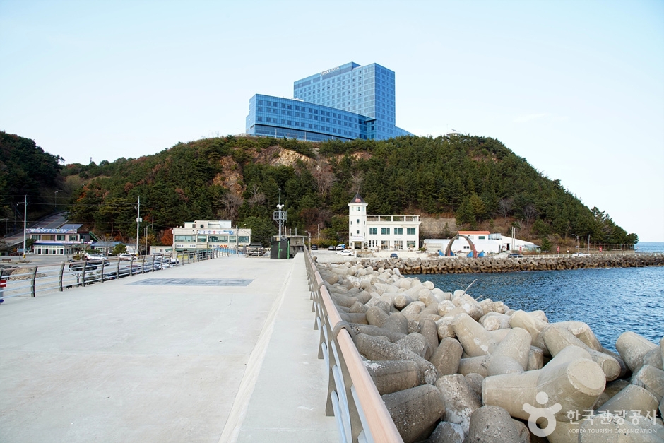금진방파제