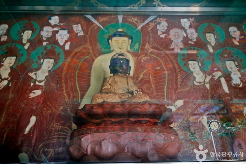 충주 고불선원 소조여래좌상