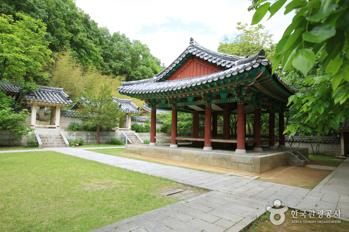 경북 여행코스 금빛까마귀가 살고 있는 금오산을 올라보자