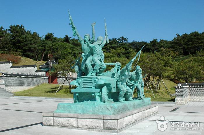 광주 여행코스 5.18 숭고한 넋을 되새겨보는 여행