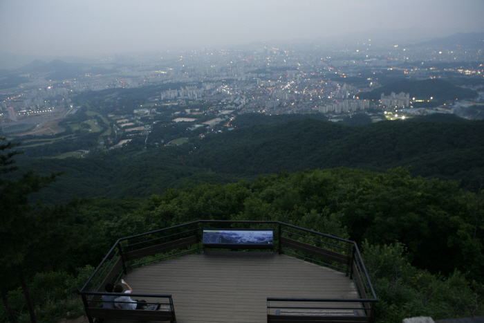 경기 여행코스 세계유산 성곽에서 야경에 취하다.