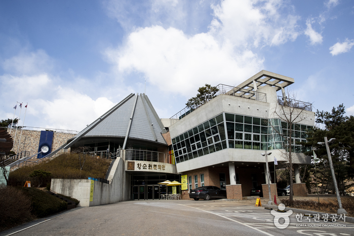 아이들과 함께 추억에 잠기는 가을날