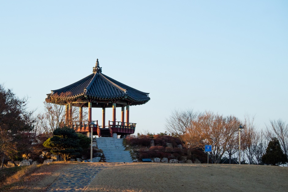 석문각