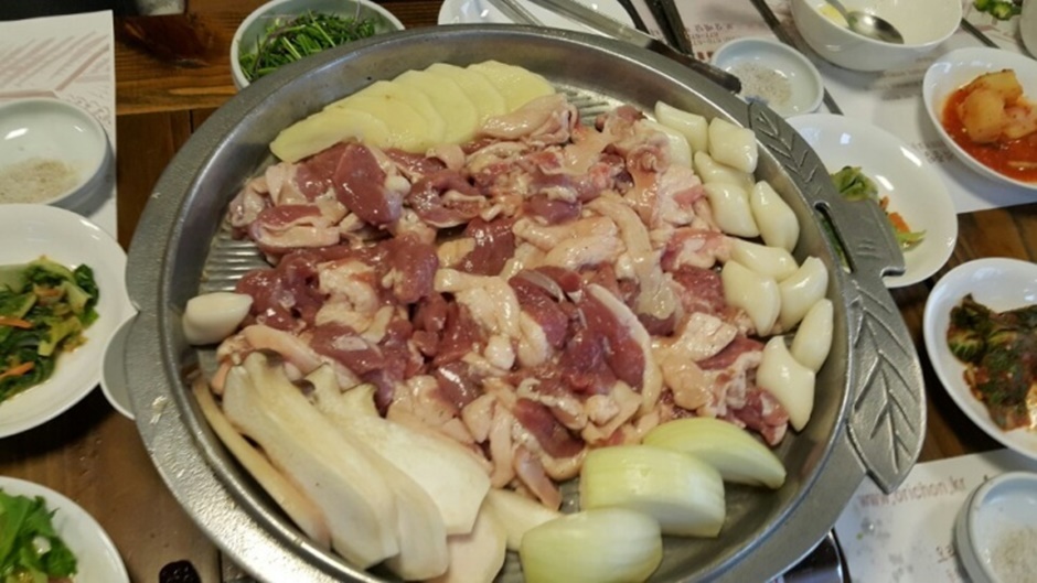 청기와오리촌