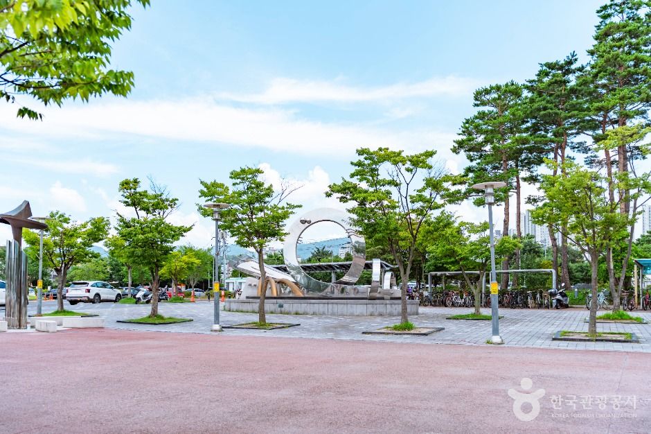 대전 가볼만한 곳 대전역 동광장