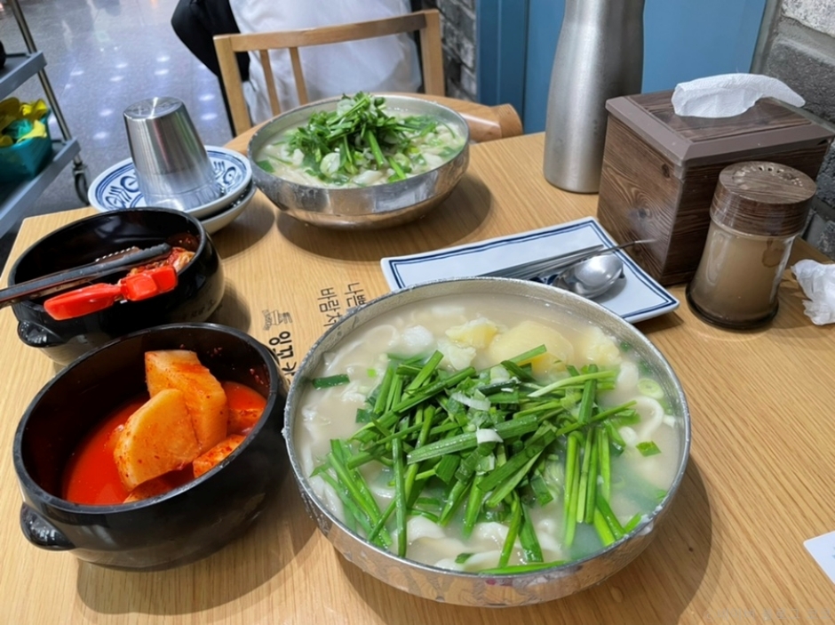 잉꼬칼국수