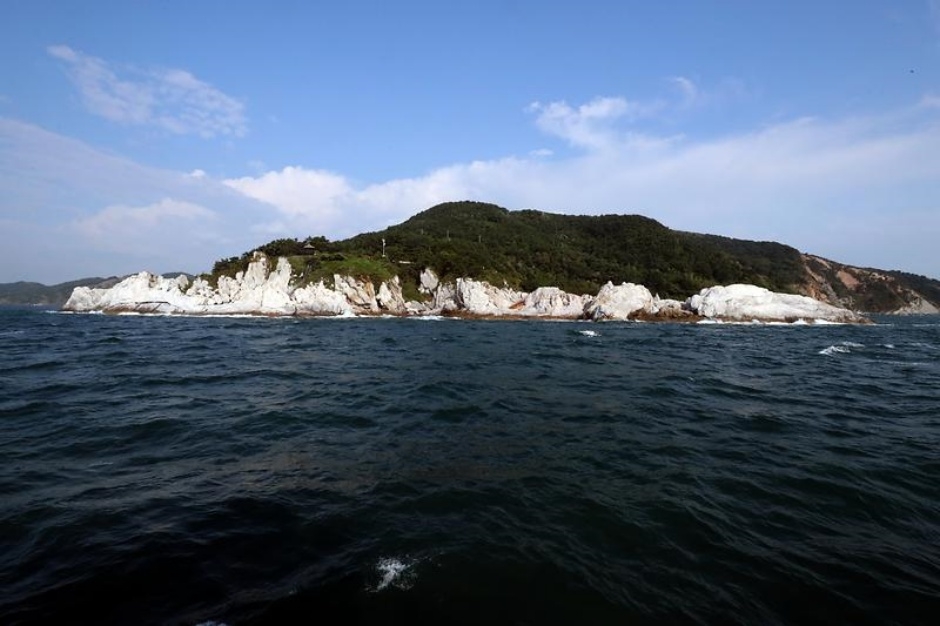 인천 가볼만한 곳 분바위와 월띠