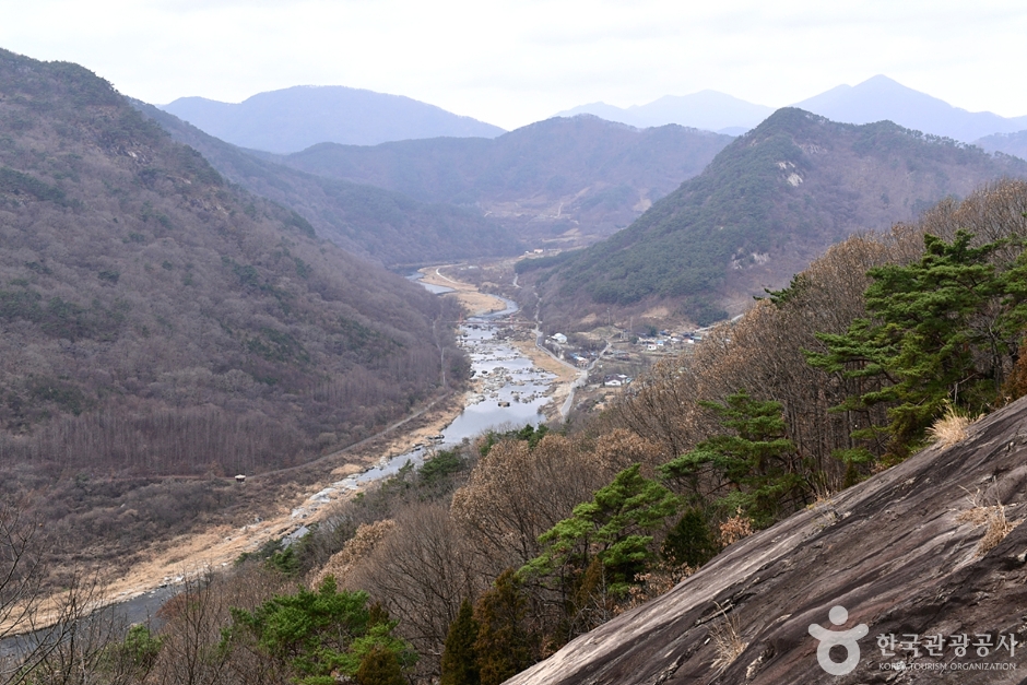 용궐산