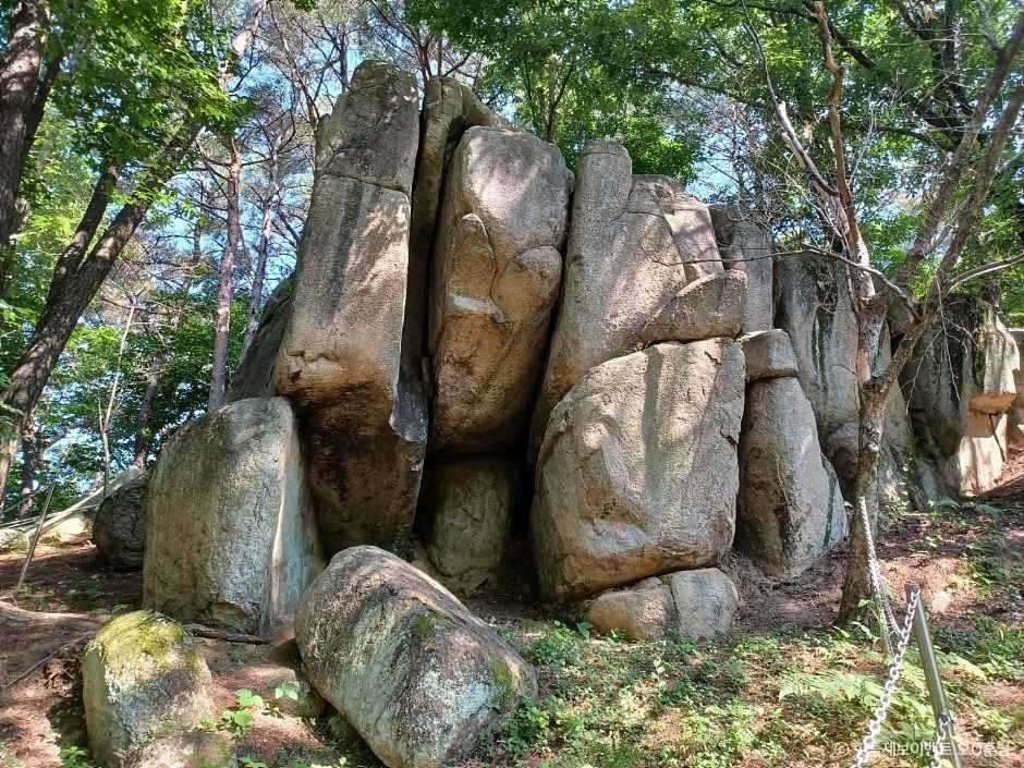 부산 가볼만한 곳 금곡동 율리 바위그늘유적