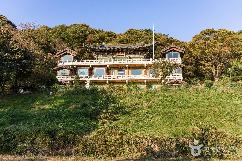 충북 가볼만한 곳 꽃절(화암사)