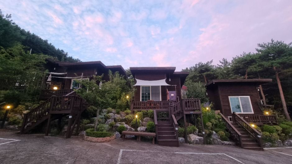 충남 숙소 솔그림펜션