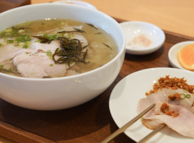 돼지곰탕 하우 성수본점 
